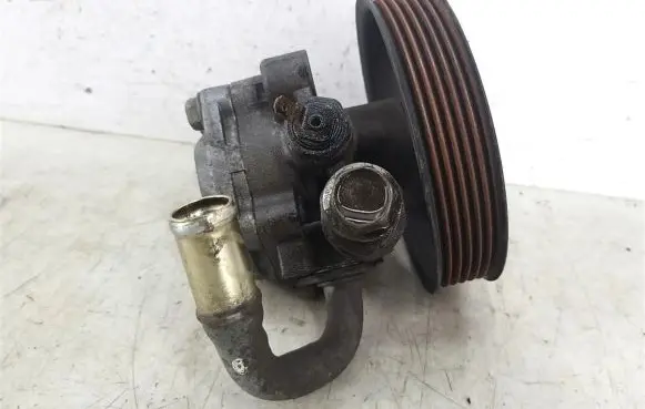 Mazda 3 I Power steering pump