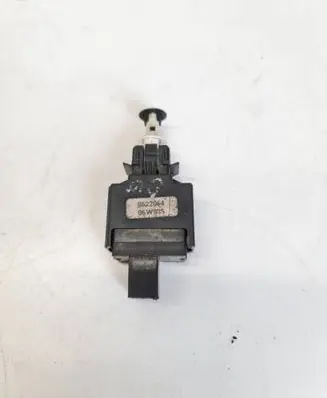 Volvo XC70 Brake pedal sensor switch 8622064