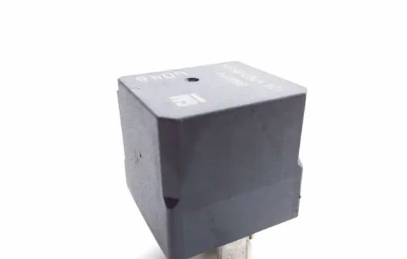 Opel Insignia A Other relay 13500119