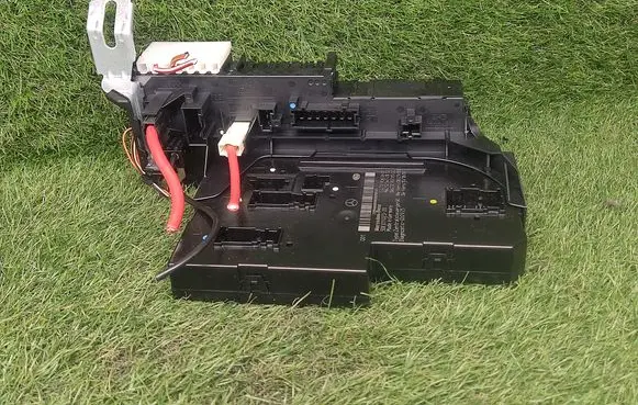 Mercedes-Benz E W212 Power management control unit 2129060605 2125452832 2129028502