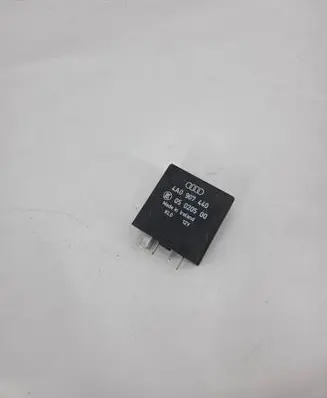 Audi A8 S8 D2 4D Other relay 4A0907440 05020500