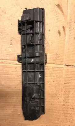 BMW 1 E81 E87 Radiator mount bracket 1710752491211