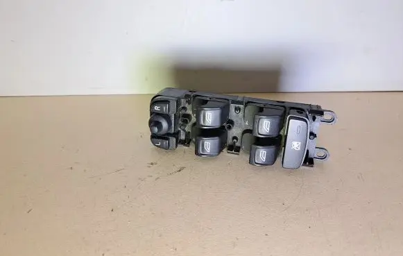 Volvo V70 Electric window control switch 30773269