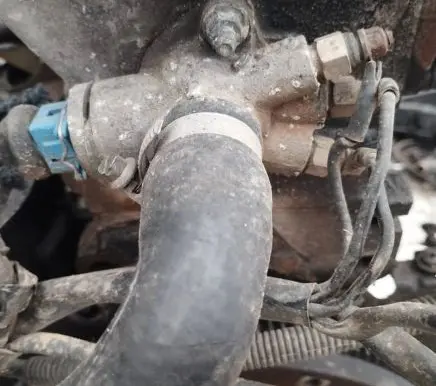Audi A4 S4 B5 8D Engine coolant pipe/hose