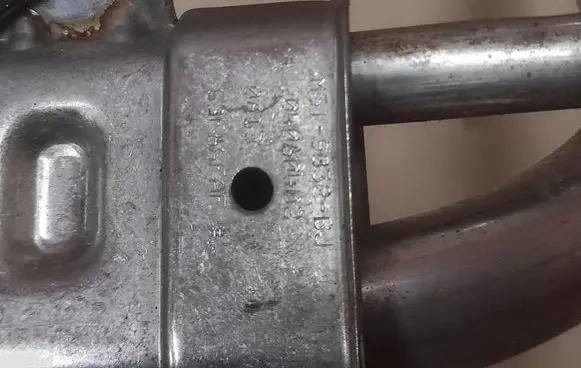 Volvo V50 Fuel tank filler neck pipe
