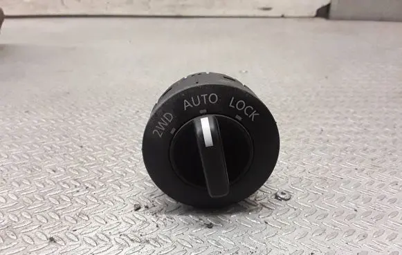 Nissan X-Trail T30 Differential lock switch 