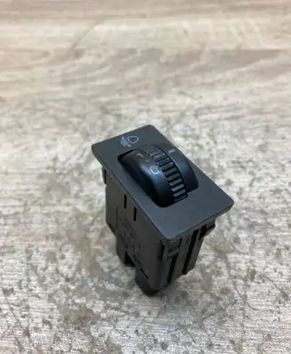 Toyota Corolla E120 E130 Headlight level height control switch 8415202021 37139