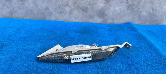 Opel Astra J Front indicator light 13367142
