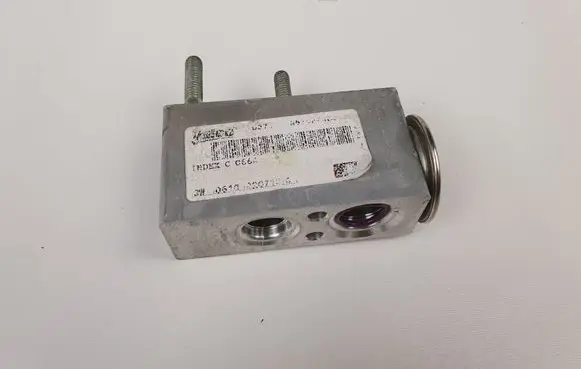 Alfa Romeo Giulietta Air conditioning (A/C) expansion valve 
