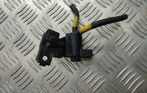 KIA Sorento Turbo solenoid valve 394102F600