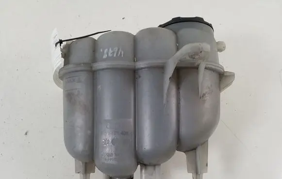 Coolant expansion tank/reservoir
