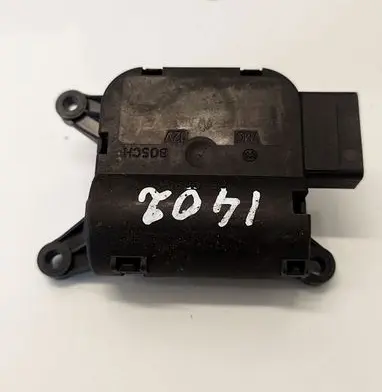 Toyota Yaris Air flap motor/actuator 0132801345