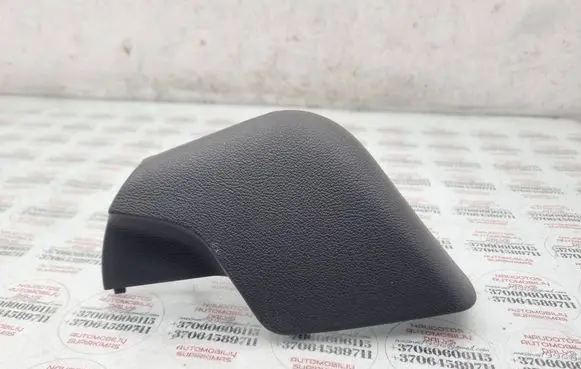 Volkswagen Touareg I Seat trim 7L0881347