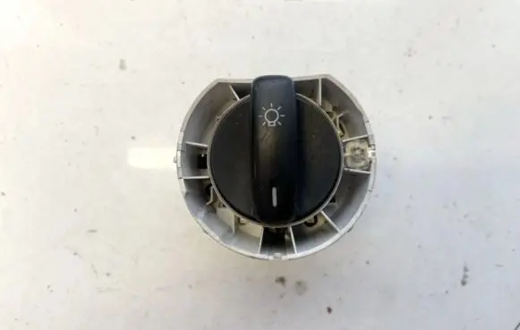 Skoda Octavia Mk2 (1Z) Light switch 74850047 74850-047