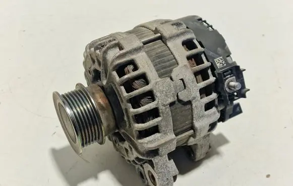 Volvo XC60 Generator/alternator 30644945