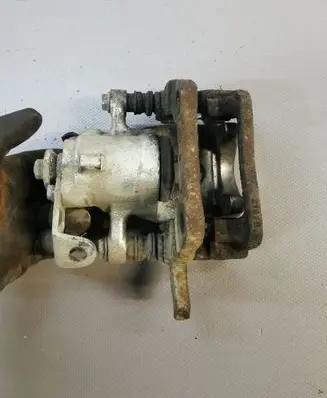 Renault Kangoo II Rear brake caliper 