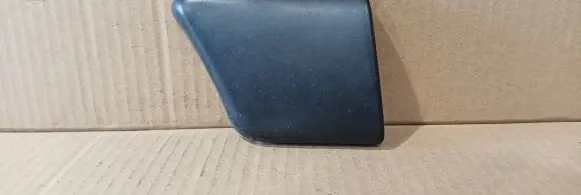 Fender trim (molding)