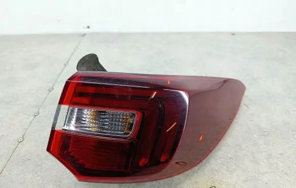 Opel Grandland X Rear/tail lights 