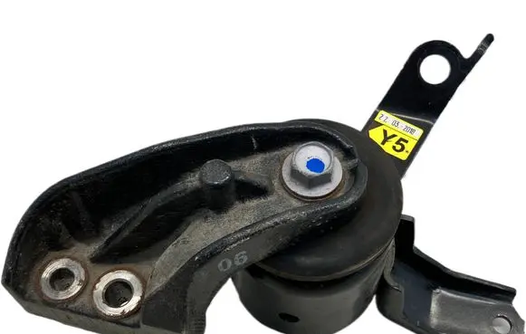Toyota Yaris Engine mount vacuum valve 