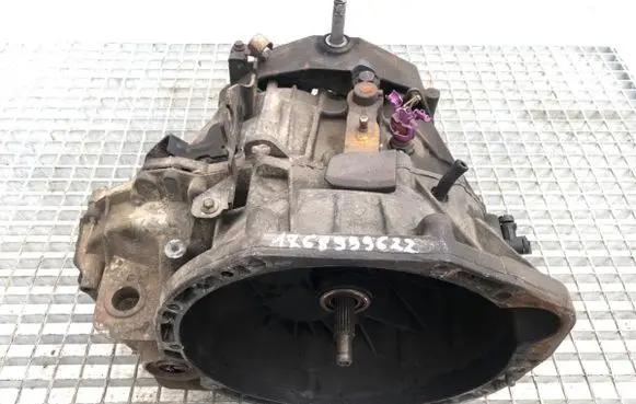 Renault Trafic II (X83) Manual 5 speed gearbox PF6
