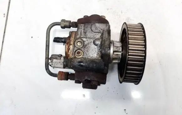 Toyota Avensis T250 Fuel injection high pressure pump 221000G010