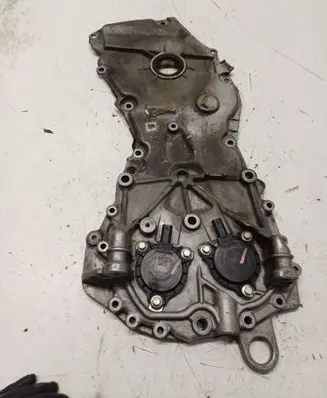 Renault Captur Timing chain cover 135022910R