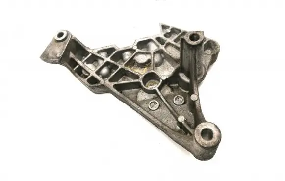 Volkswagen PASSAT B6 Engine mounting bracket 03G199207E