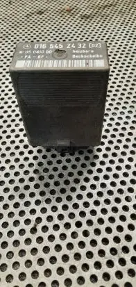 Mercedes-Benz Vito Viano W638 Coolant fan relay 0165452432 05041000