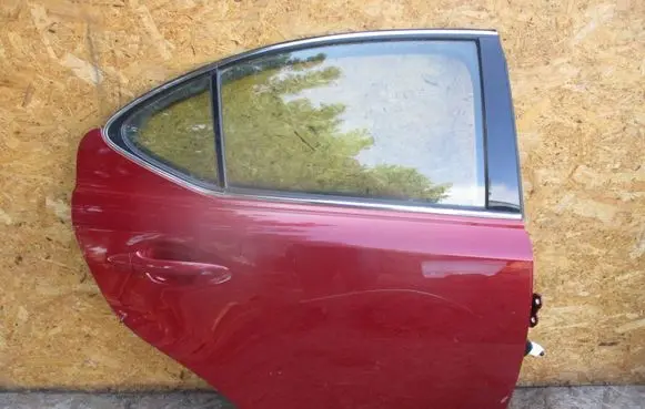 Lexus IS 220D-250-350 Rear door