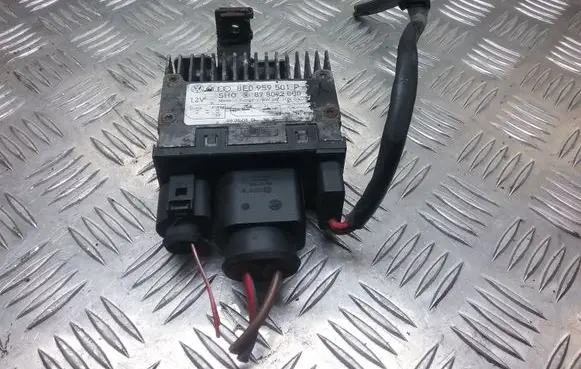 Audi A4 S4 B7 8E 8H Coolant fan relay 8E0959501P 89809200
