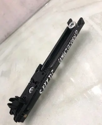 Opel Grandland X Seat belt adjustment rail 9813550780