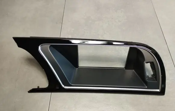 Audi A5 Sportback 8TA Dashboard center trim panel 8T1857186AE