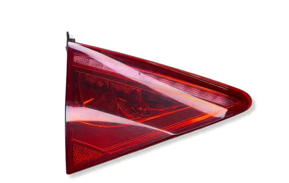 Audi A7 S7 4G Tailgate rear/tail lights 4G8945093