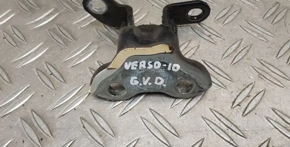 Toyota Verso Rear door upper hinge 