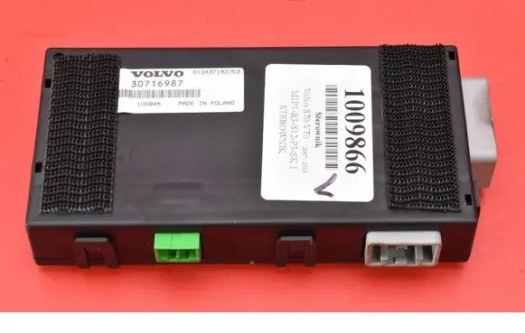Volvo V70 Engine control unit/module ECU 30716987