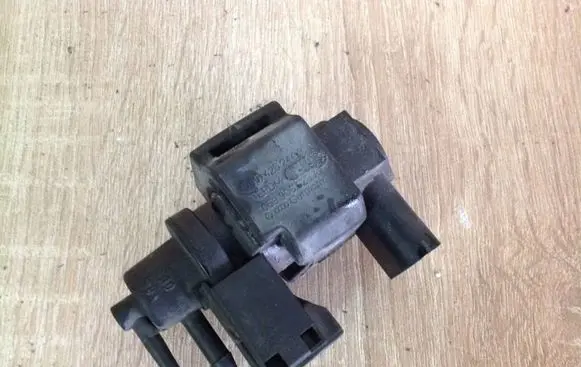 Audi A6 S6 C6 4F Turbo solenoid valve 059906629