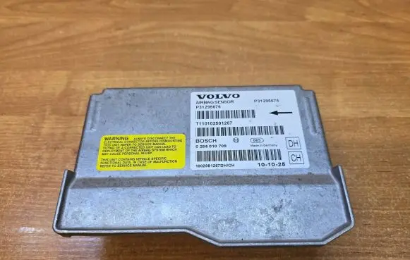 Volvo V70 Airbag control unit/module P31295676 0285010709 1101102501267