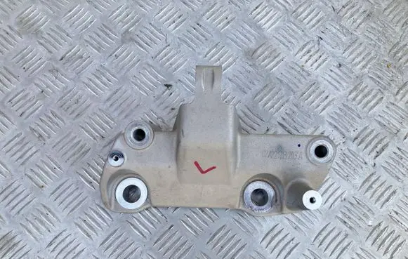 Volvo C40 Engine mount vacuum valve 31686307