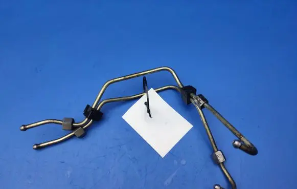 Fuel injector supply line/pipe