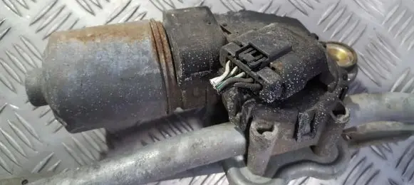 Ford Mondeo Mk III Wiper motor 0390241702cep 1s7117508aa