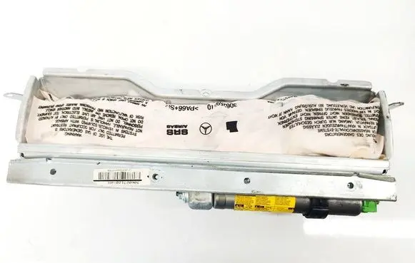 Mercedes-Benz C AMG W204 Knee airbag 20486020020