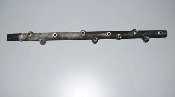 BMW 5 E39 Fuel main line pipe 0445216002