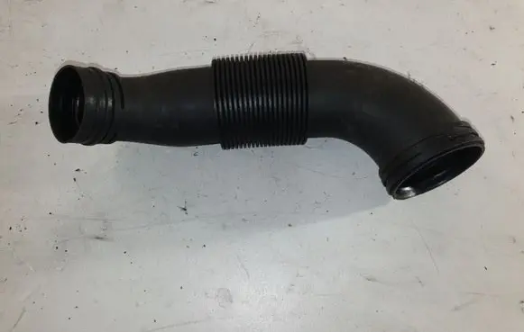 Audi Q7 4L Air intake hose/pipe 7L6129627F