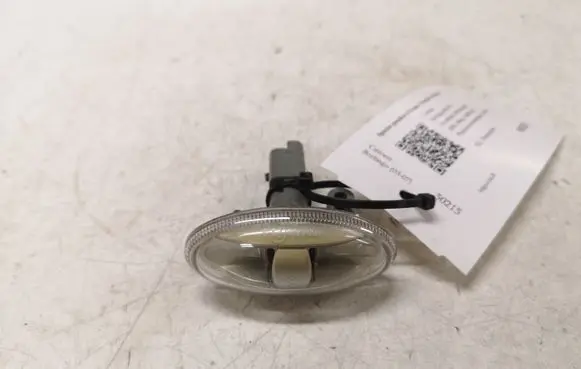 Citroen Berlingo Front fender indicator light 9680057480 0104706