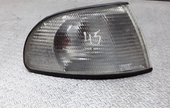 Audi A4 S4 B5 8D Front indicator light