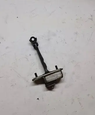 Hyundai i30 Rear door check strap stopper