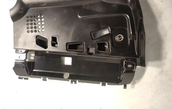 BMW 5 F10 F11 Dashboard lower bottom trim panel 9166703