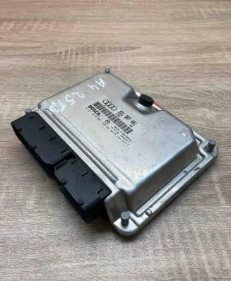 Audi A6 S6 C5 4B Engine control unit/module ECU 8D1907401 0281010005