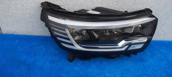 Renault Kangoo III Headlight/headlamp 260103264R