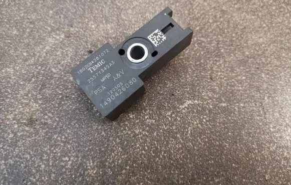 Peugeot 1007 Airbag deployment crash/impact sensor 1490426080